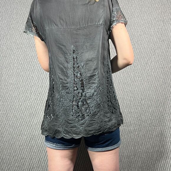 Sundance M Knit Lace Short Sleeve Top Blouse Tunic Sun Washed Grey Lightweight - Picture 4 of 16